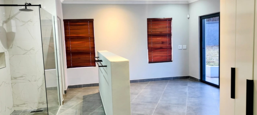 4 Bedroom Property for Sale in Beacon Bay Eastern Cape